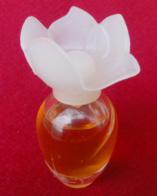 CHLOE Narcisse edp 3,7ml rare version coeur blanc pleine sans boite