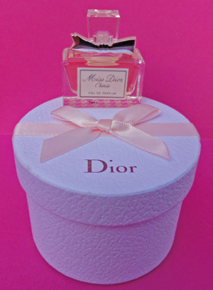 DIOR Miss Dior chérie edp 5ml pleine + Boite carton à chapeau